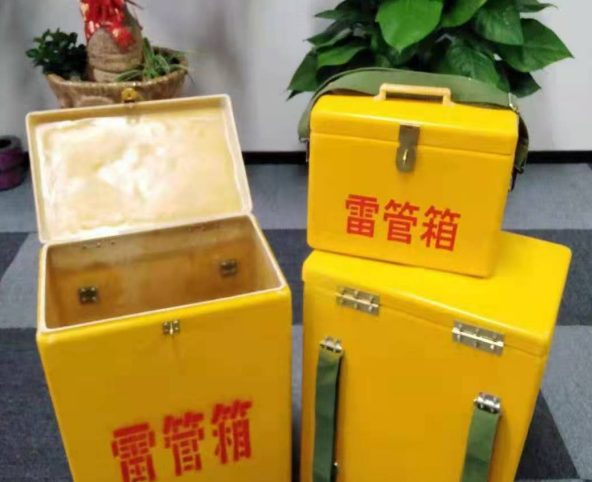 和平玻璃钢雷管箱有哪些特点